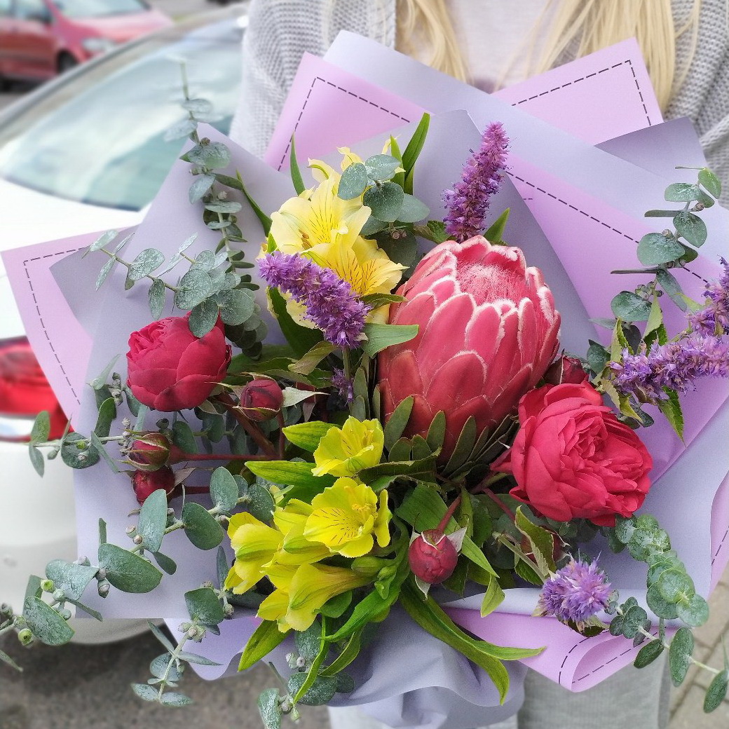 Сколько стоят цветы в Челябинске в магазине цветов протея